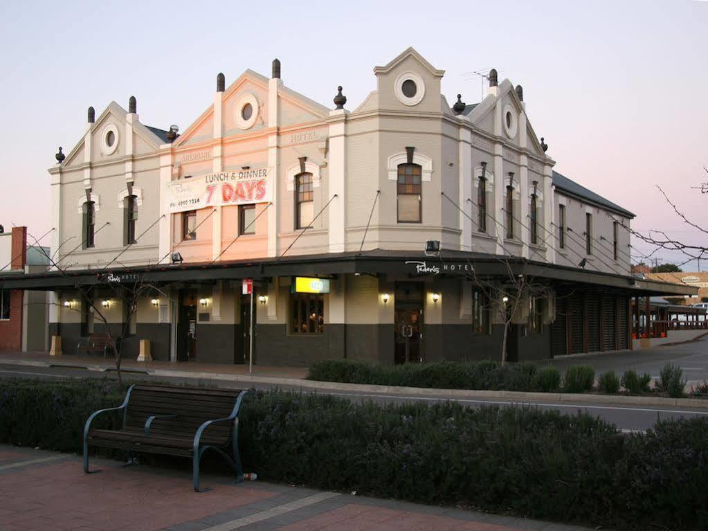 Peden's Hotel Cessnock Buitenkant foto
